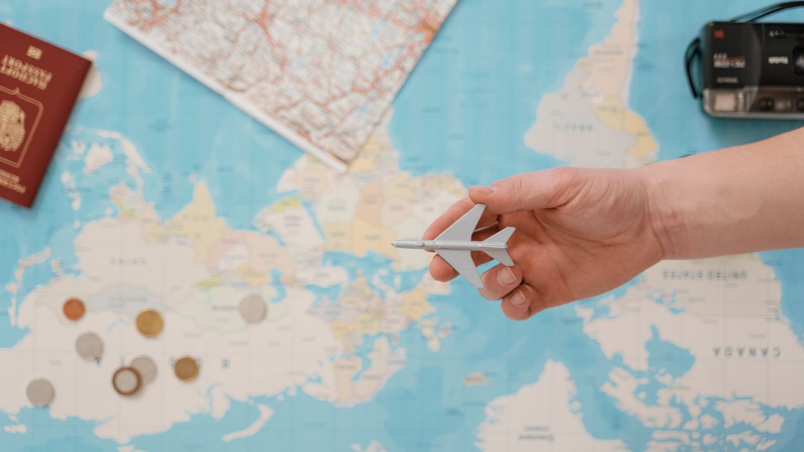eSIM multi-pays : une seule offre pour un voyage à travers le monde